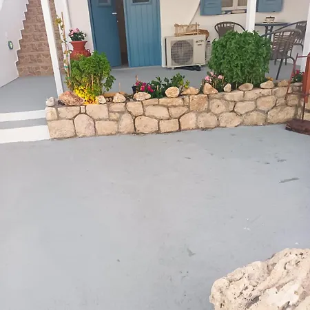με θέα τη θάλασσα * Κίμωλος
